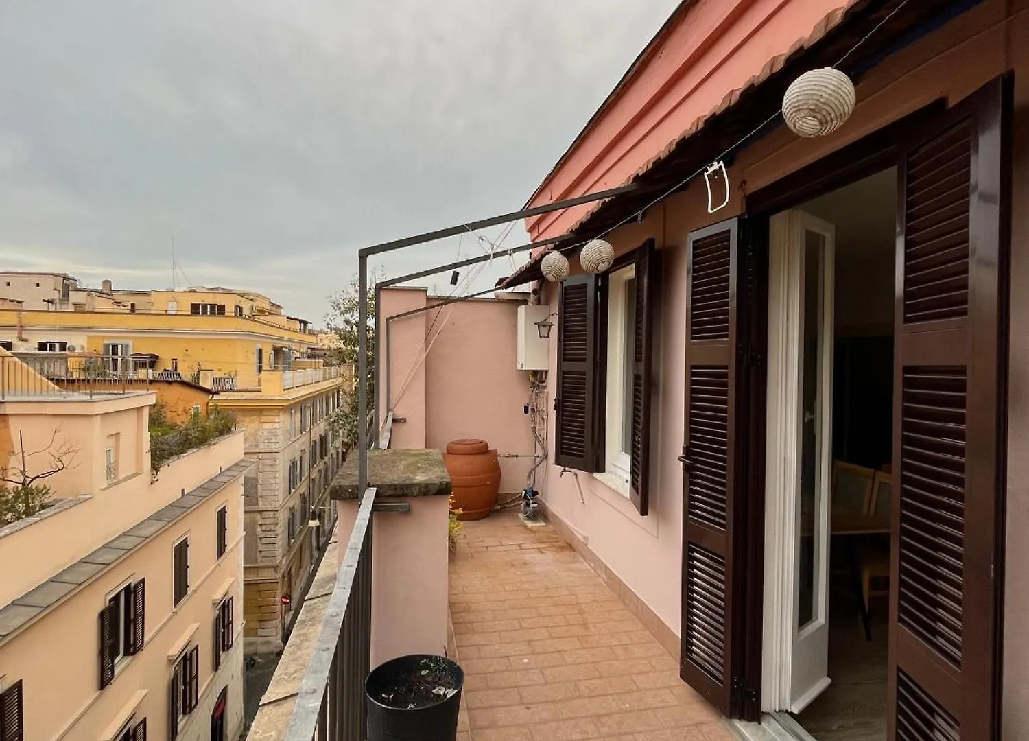 Sunrise Apartment Near The Vatican ローマ イタリア